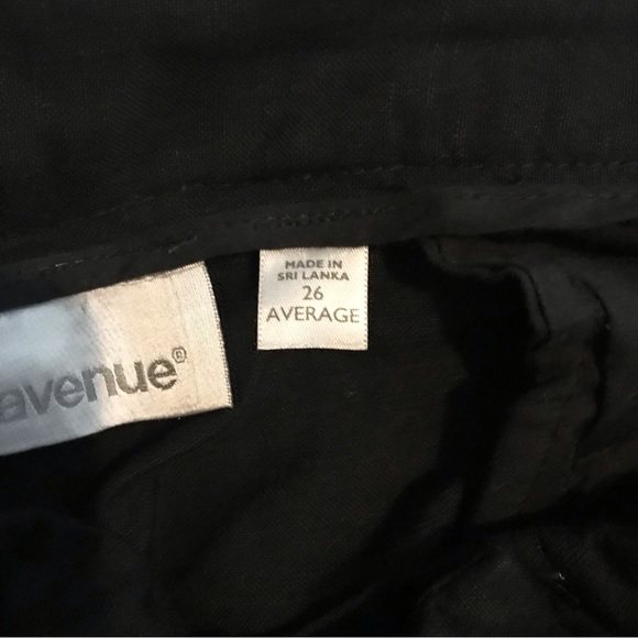 Black Linen Cuffed Capris - Picture 5 of 7